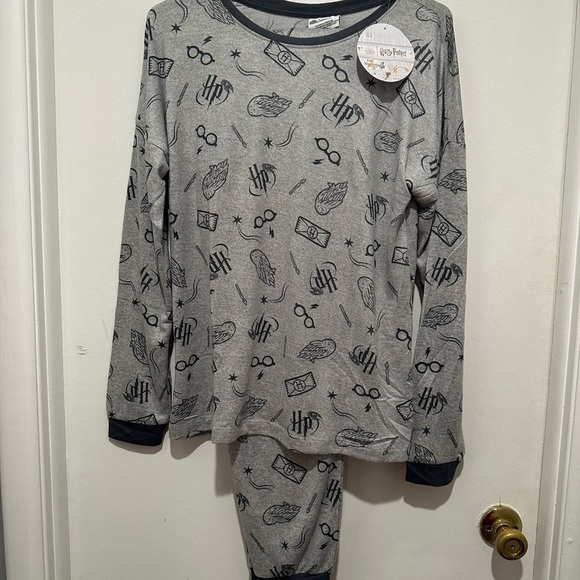 Harry‎ Potter Pajama Set - Picture 1 of 2